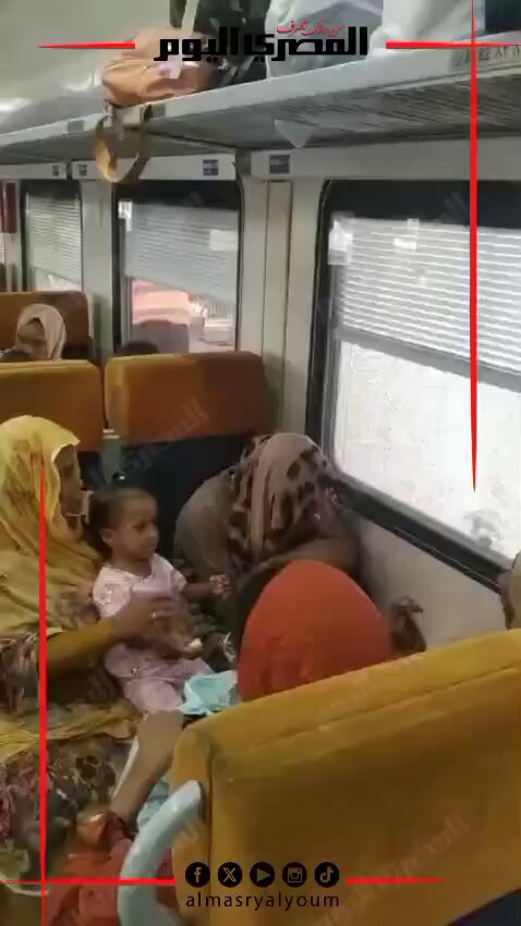 ضحك على الدقون ..قطارين كل اسبوع تتكلف مصر وقود ونقل واستهلاك للقطارات والقطارات تغادر شبه خاليه ..هى حكومتنا بتضحك علينا علشان نسكت عنهم لازم يمشوا كفايه كده ..سر*قه ونصب ودعا"ره وتطاول ..لابد من إجبار السودانيين وكل اللاجئين على المغادره لبلادهم احنا تعبنا وقرفنا من وجودهم