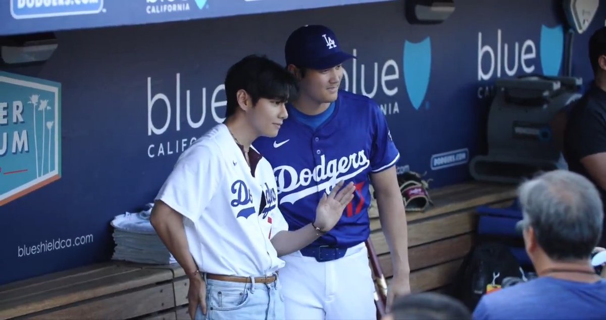 ยกV, de la Banda BTS, coincide con Ohtani previo al juego de hoy! #BTS #Taehyung #V #๋ฐฉํ์๋
๋จ #๊นํํ BTS_official