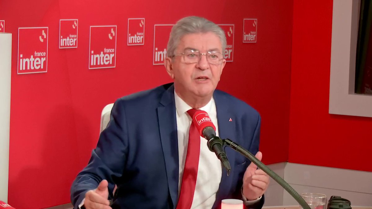 "Enfin, on revient à des mœurs républicaines", se réjouit Jean-Luc Mélenchon après l'annonce d'un vote de confiance par François Bayrou le 8 septembre. #LaGrandeMatinale