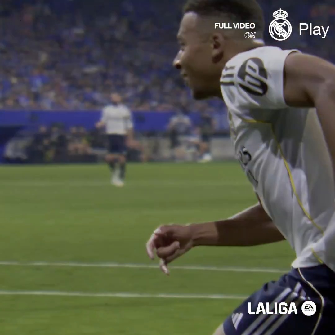 ⚡ Blink and you'll miss it! ♟️ Vini Jr. ➕ Kylian Mbappé ✌️ #LaLigaHighlights