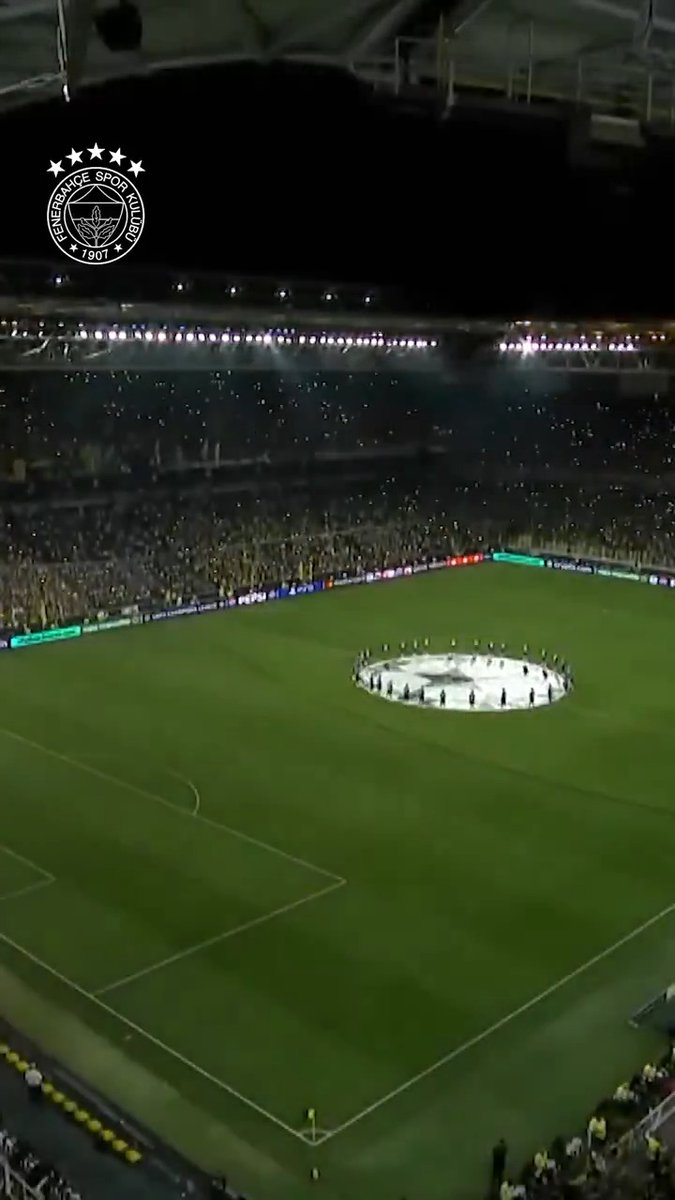 Deplasman tribününde, evde ekran başında… Taraftarımızın desteğiyle Estádio da Luz’da son düdüğe kadar hep birlikte mücadele edeceğiz. #SLBvFB #UCL