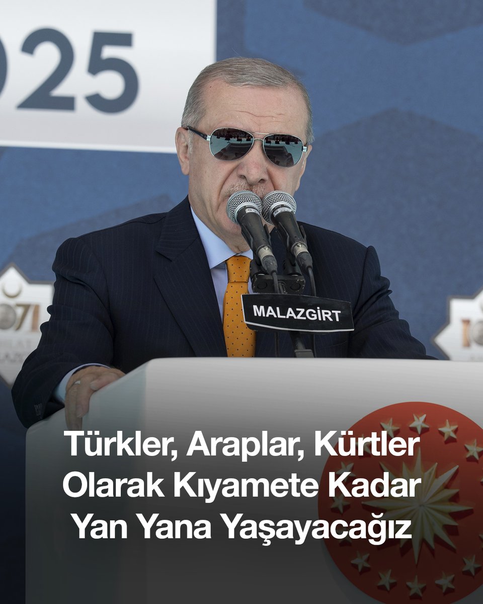 Suriye’deki tüm kardeş halklar gibi Kürtlerin de güvenliğinin, huzurunun, esenliğinin teminatı Türkiye’dir. Yönünü Ankara’ya ve Şam’a dönenler, kardeşlik ve komşuluk hukukunu gözetenler kazanacak; kendilerine yeni yabancı patronlar arayanlar ise kaybedecektir.