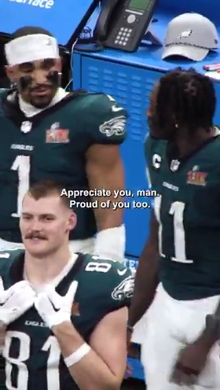 .Jalen Hurts and AJ BROWN taking it all in after the Super Bowl is incredible ๐
