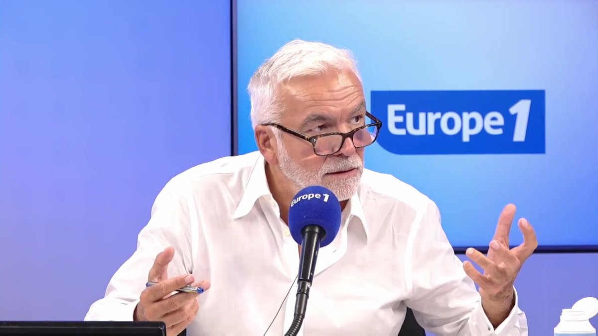 "Je ne pense pas que la dette soit la question principale en France, je pense qu'il y a d'autres questions extrêmement importantes qui ne sont pas réglées, l'immigration est un problème numéro un" déclare Pascal Praud dans #PascalPraudEtVous #Europe1