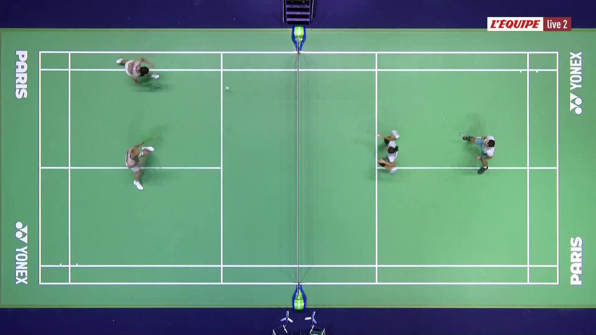 Le premier set pour la paire française ! Les Mondiaux à suivre sur L'Équipe live > #lequipeBADMINTON #Paris2025 #BWFWorldChampionships