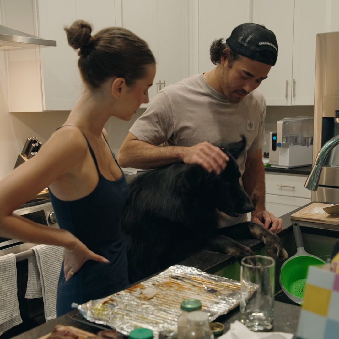 Celebrate #NationalDogDay in the Sherwood house with Chef Luca! 🧑‍🍳 Stay tuned for more Going Home with Kiefer Sherwood coming 🔜