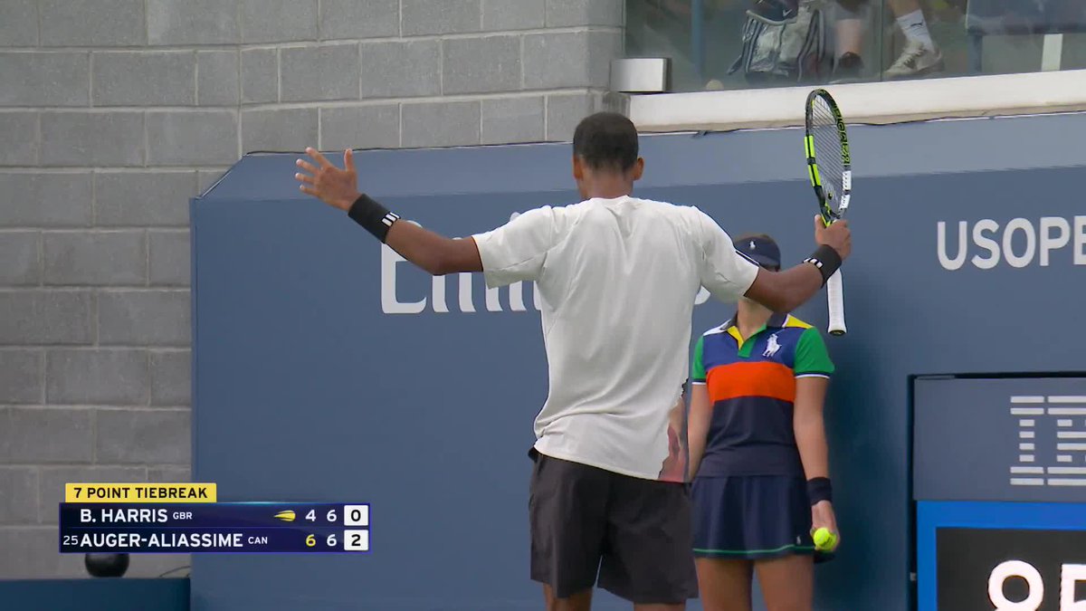 Felix Auger-Aliassime wins a monster 32-shot rally! 🔥