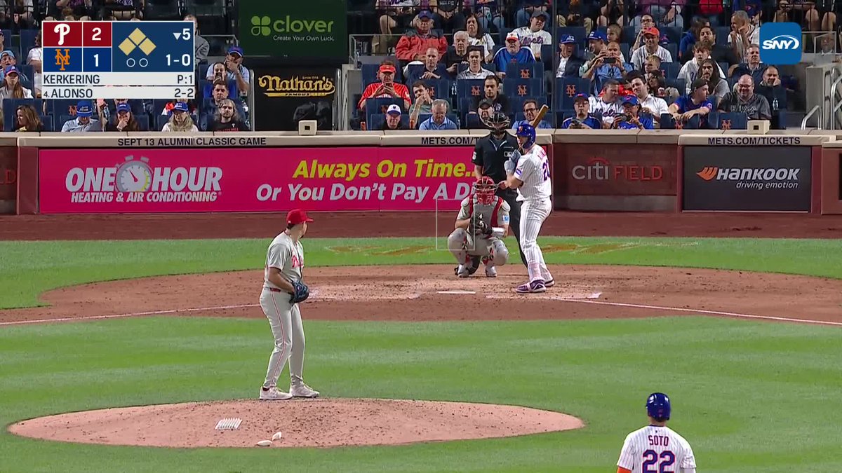 PETE ALONSO GIVES THE METS THE LEAD WITH A TWO-RUN DOUBLE!