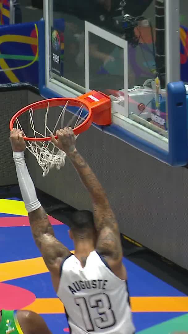 Auguste catches air 💨 Speedy Smith ↗️ Z 💥 #AmeriCup