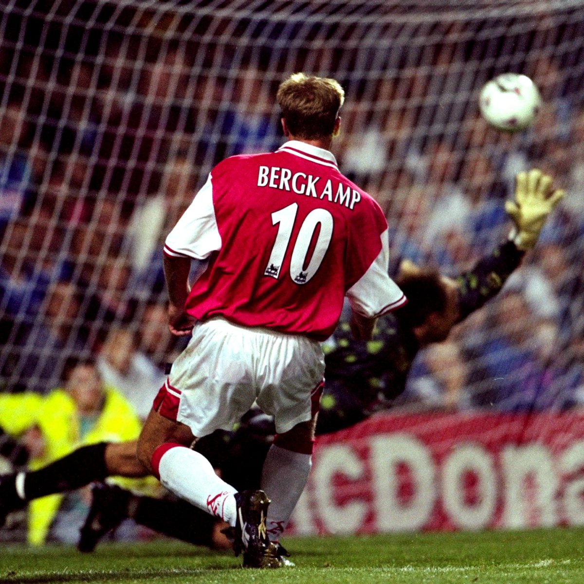 On this day in 1997... Dennis Bergkamp completed his hat-trick in the most stylish way 💫