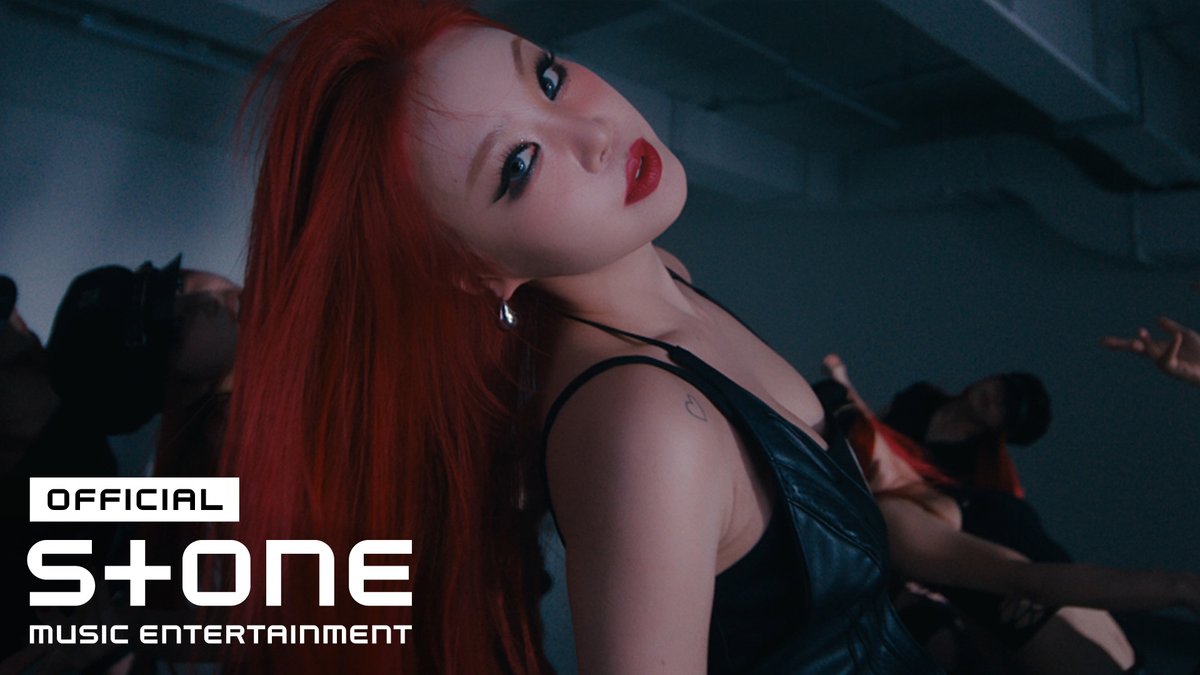 상반된 매력으로 그려진 수진의 새로운 감각 'BADITUDE'🌹 수진 (SOOJIN) - BADITUDE MV OUT NOW! ▶𝗙𝘂𝗹𝗹: #수진 #SOOJIN #BADITUDE