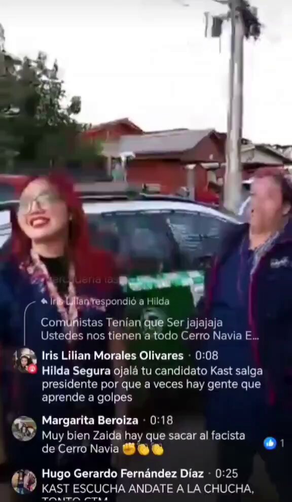 🚨🔥 CAMPAÑA CANDENTE. Encuentro de 🔵José Antonio Kast junto a vecinos de la comuna de Cerro Navia se vió opacado por una concejala por la comuna y grupo de mujeres afines al 🔴Partido Comunista, que recibió con gritos al candidato y su comitiva. #Elecciones2025CL