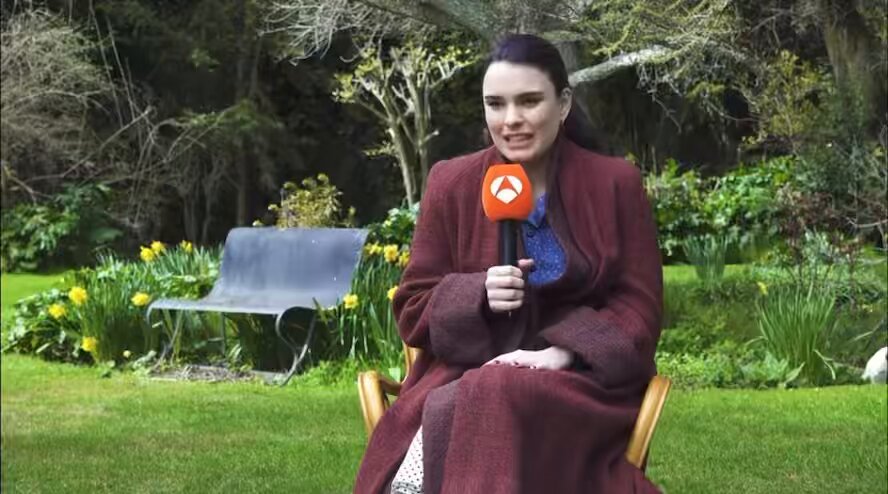 “la vida continúa, no pasa nada. marta continuará con su vida, fina continuará con su vida, alba continuará con su vida y marta también va seguir con lo suyo, va tener su casita reformada, espero, y yo también espero estar en un momento muy bonito y dulce de mi vida.” #mafin