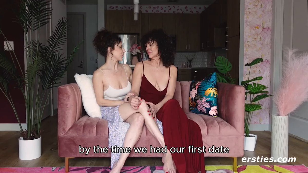 Lesbian couple Savvy and Simone have been happily together for a couple of years and still finding it hard to keep their hands off of each other 🤭🔥 They might be an age gap couple but they're both still wild and up to no good and we love it! 😏💕➡️