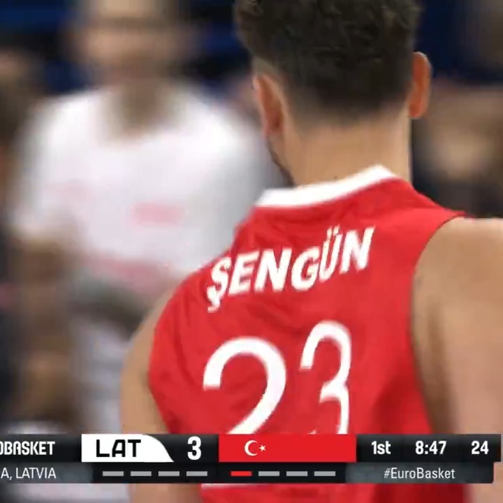 📊 16 PTS 8 REB 7 AST 🇹🇷 Alperen was doing it all for Türkiye in their #EuroBasket opener!