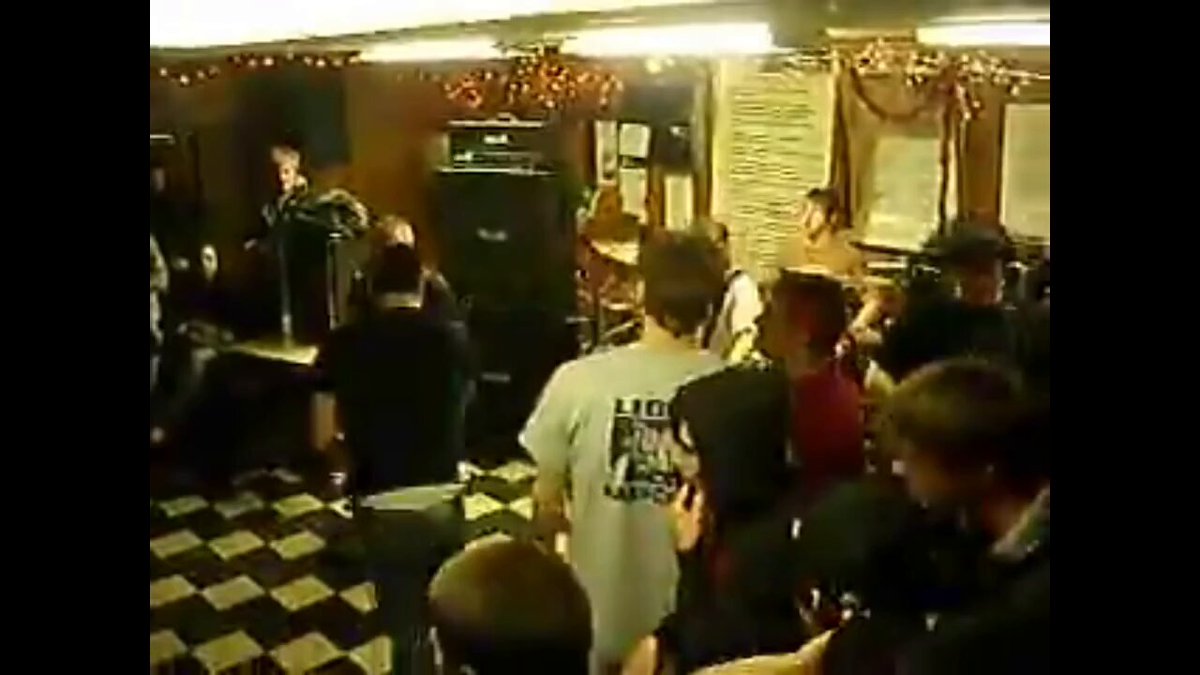 Emmure - 10 Signs You Should Leave (Live @ The Sober Club 2007)