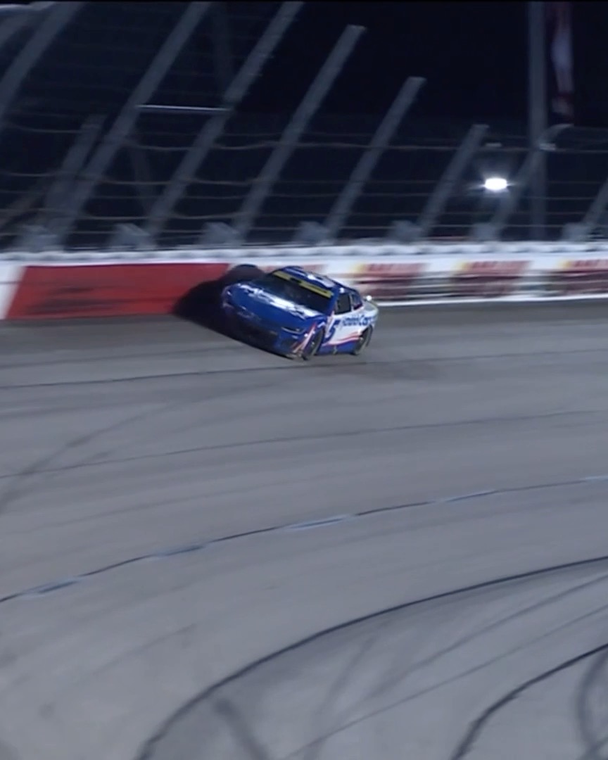 He's won in the Round of 16 in three of the last four seasons. Kyle Larson will be a threat Sunday in the #Southern500.