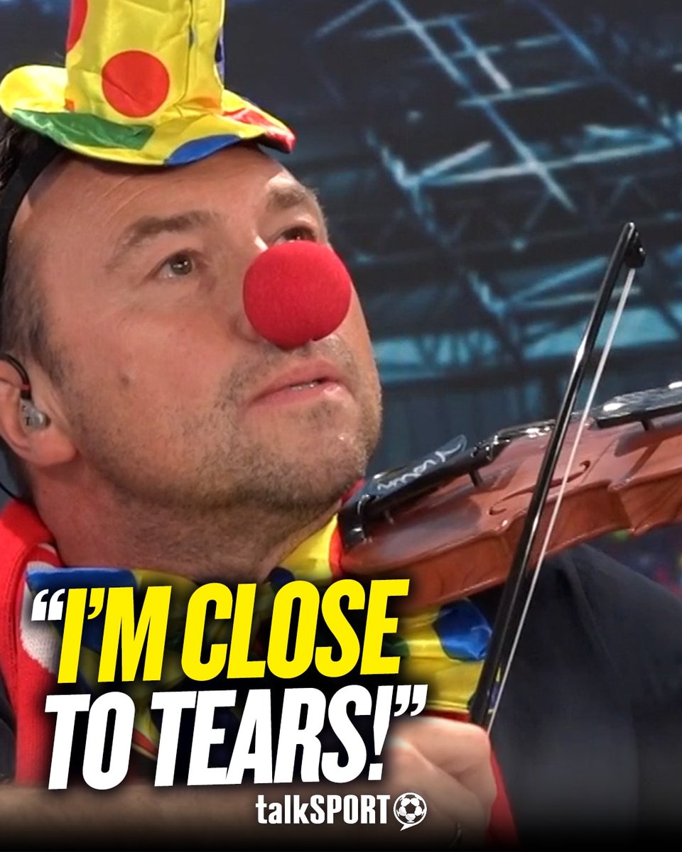 😭 "NO, STOP... I'm going to cry!" 😢 "I can't do this anymore, Jase. I knew you'd be laughing at us." Cundy had to bring the violin out for this emotional #MUFC fan 🤣 🎻