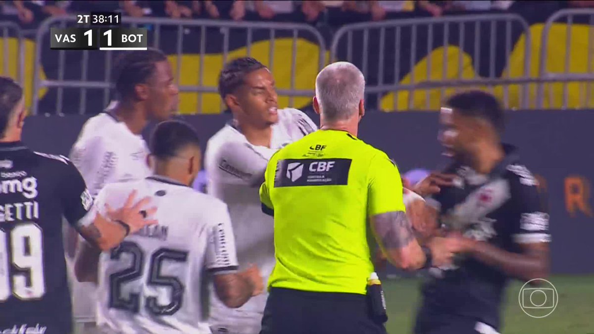 Clássico da Amizade? Fechou o tempo em Vasco x Botafogo. 🎥 TV Globo 📺 | ge