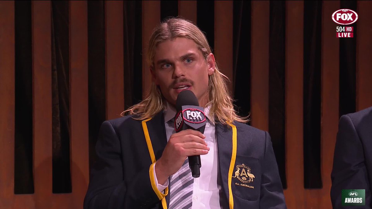 In an expansive interview with Mark Howard, Bailey Smith opens up on a "dark" time in his life - and how he's emerged from it. 📺 Watch the #AFLAwards live & exclusive on Ch.504 or stream on Kayo: ✍️ BLOG
