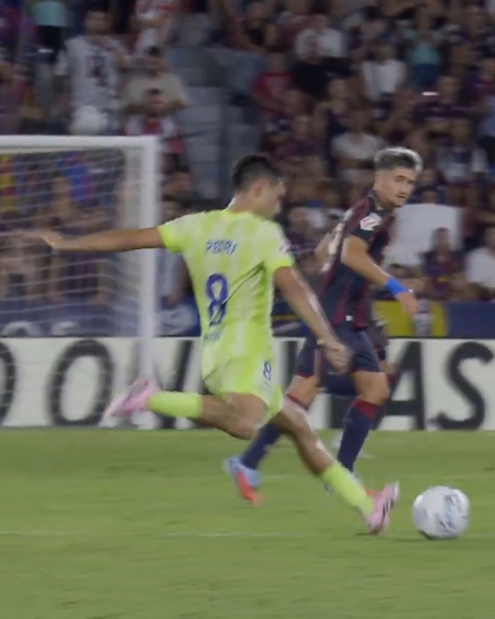 𝐏𝐞𝐝𝐫𝐢 + 𝐋𝐚𝐦𝐢𝐧𝐞 = 🤩 #LALIGAHighlights | #VUELVELALIGA