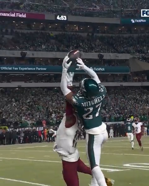 Cooper DeJean &amp; Quinyon Mitchell put the league on notice in Year 1 🦅 Smirnoff US
