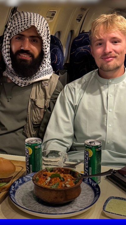Un youtubeur français visite l’Afghanistan avec des talibans et suscite de vives critiques