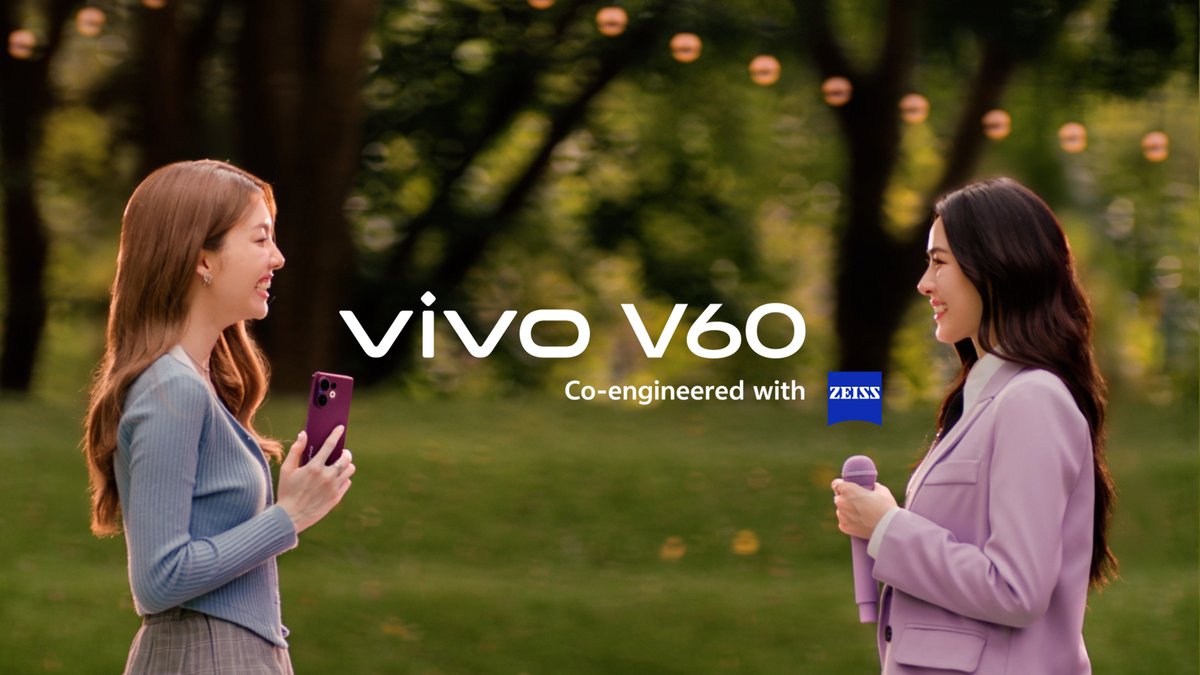 เคยไหม? แค่เผลอมองใครบางคนจากไกล ๆ แต่หัวใจก็เต้นแรง…💜 เสิร์ฟช็อตโปรให้ vivo Friends คนสวย ด้วย vivo V60 ที่มาพร้อมพอร์ตเทรต ZEISS หลายระยะโฟกัส ซูมได้ไกล ให้เราใกล้กันมากกว่าเดิม V60 (12GB + 256GB) ราคา 15,999.- V60 (12GB + 512GB) ราคา 17,999.-