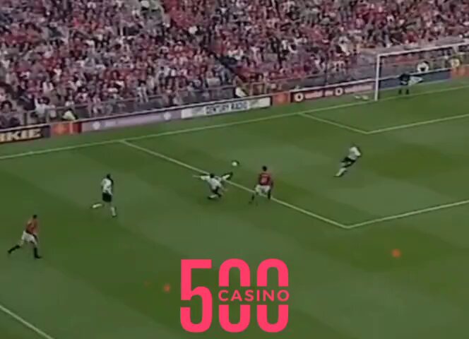 JUST A COLLECTION OF PAUL SCHOLES' TOP 10 GOALS. 🚀😍 THE GINGER PRINCE WAS SOMETHING ELSE. 😍🙌 A THREAD 🧵🪡 10. Sunderland-9th September 2000