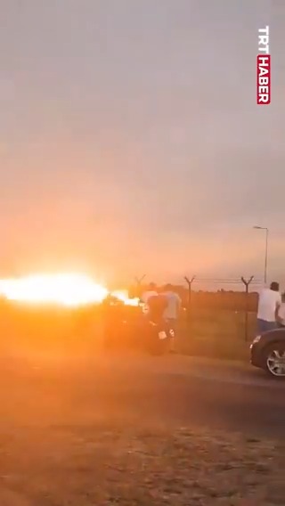 F-16'nın düşme anına ait başka bir görüntü.