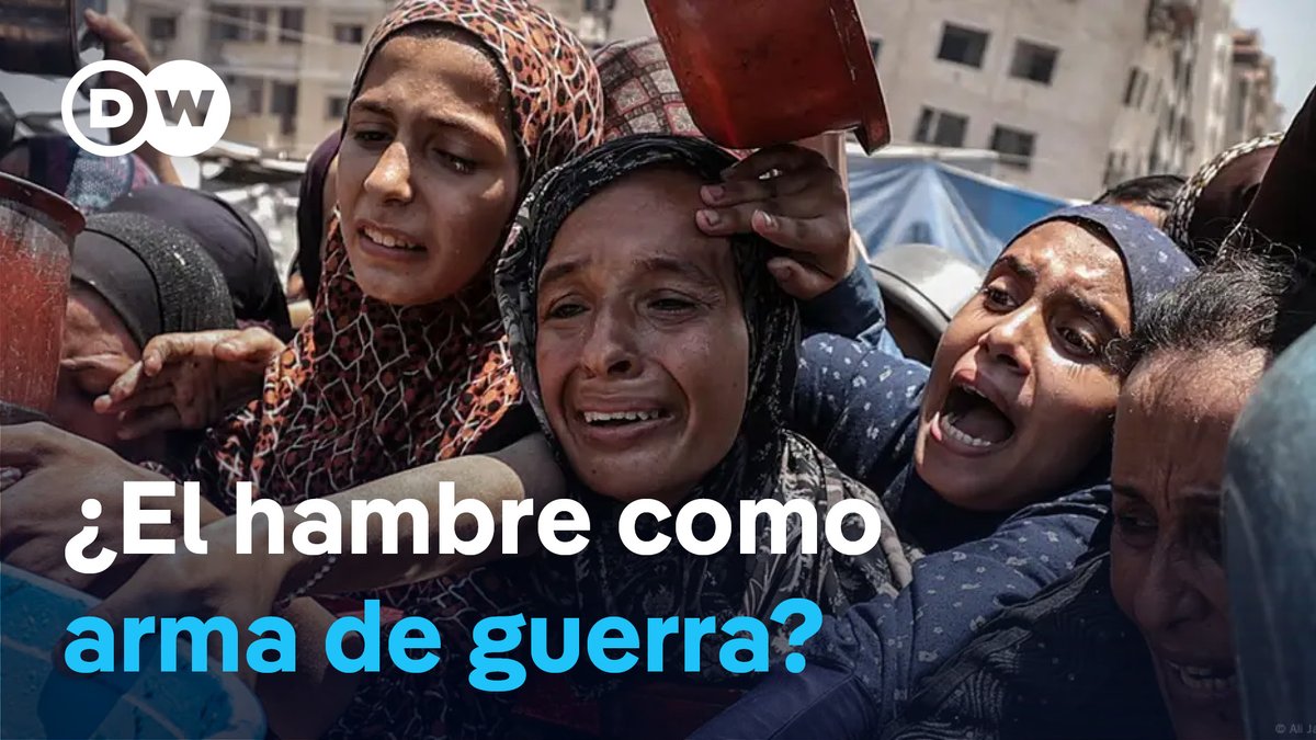 Reporteros documentan la lenta agonía de los niños hambrientos en Gaza Los niños yacen en hospitales de Gaza demasiado débiles para comer. La guerra, el desplazamiento y la hambruna amenazan sus vidas. Mientras, toneladas de alimentos se encuentran retenidas en la frontera de Gaza. Aunque la ONU declaró oficialmente la hambruna en Ciudad de Gaza, Israel alega que el informe elaborado por expertos independientes en el que se basó el organismo para llegar a esa conclusión está errado. Entretanto, la ofensiva en Gaza continúa, con el objetivo declarado de Israel de derrotar a Hamás, organización considerada terrorista por la Unión Europea, Estados Unidos y otros países. El siguiente reportaje se realizó el mes pasado como parte de una colaboración periodística entre medios de comunicación públicos miembros de la Unión Europea de Radiodifusión. Advertimos que este reportaje tiene imágenes de sufrimiento y hambruna que pueden herir su sensibilidad. /cvml