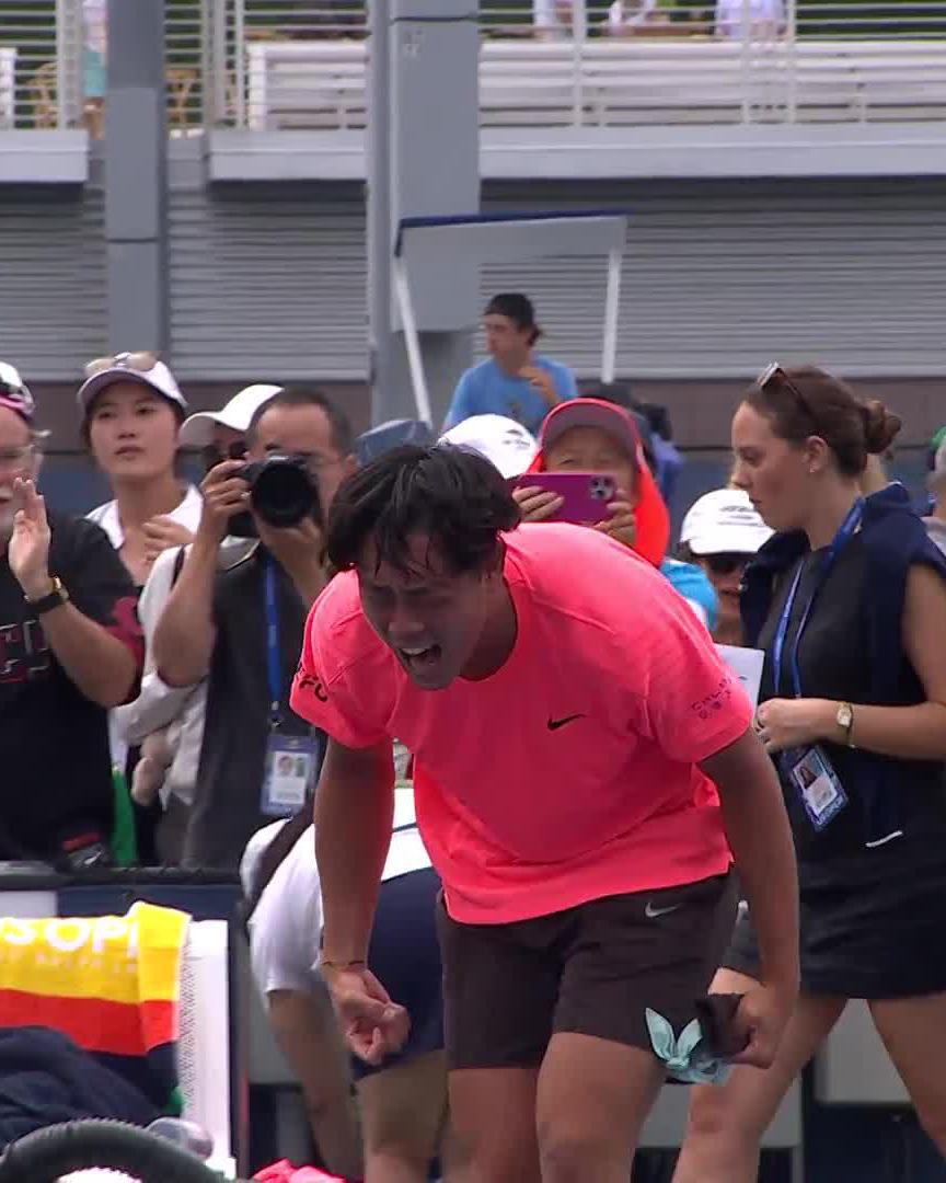 Pure. Joy. Coleman Wong becomes the first man from Hong Kong to reach R3 at a Grand Slam! 🇭🇰