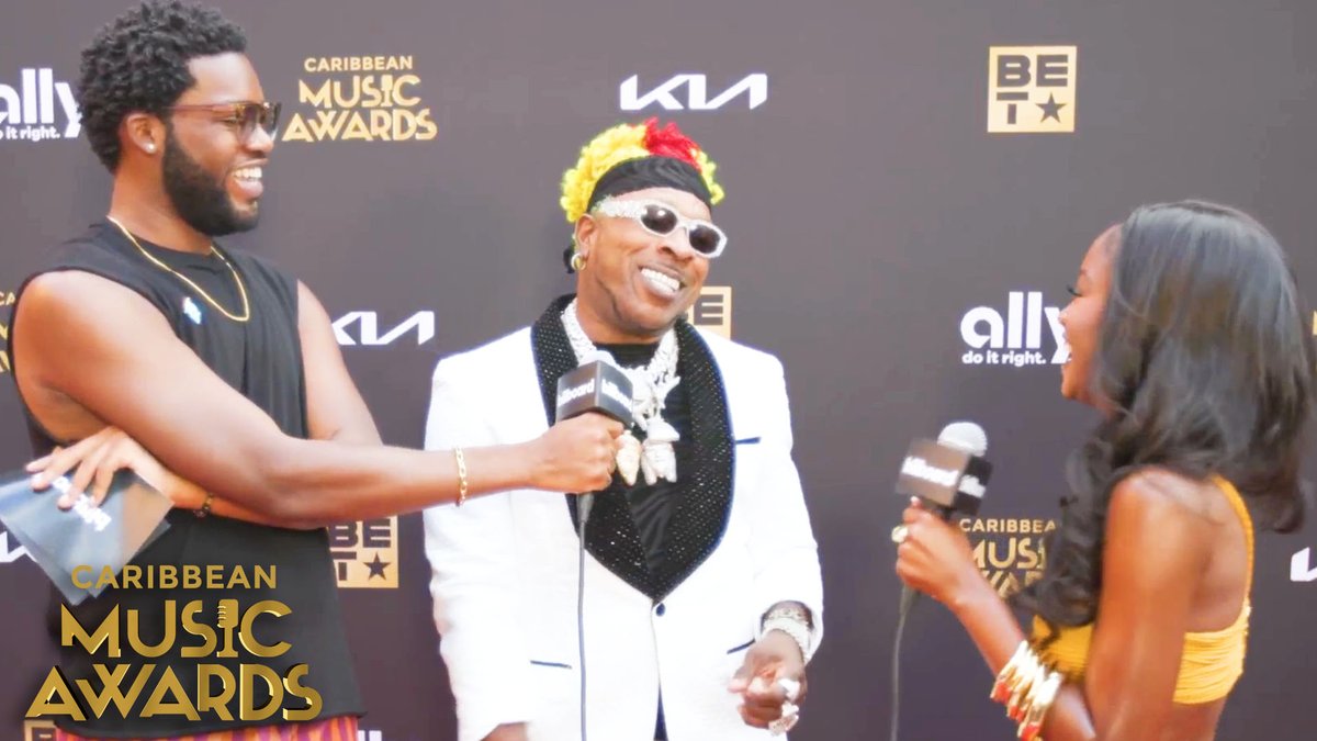 Elephant Man serenades CHELLEY with "Pretty Little Baby" on the Caribbean Music Awards red carpet.