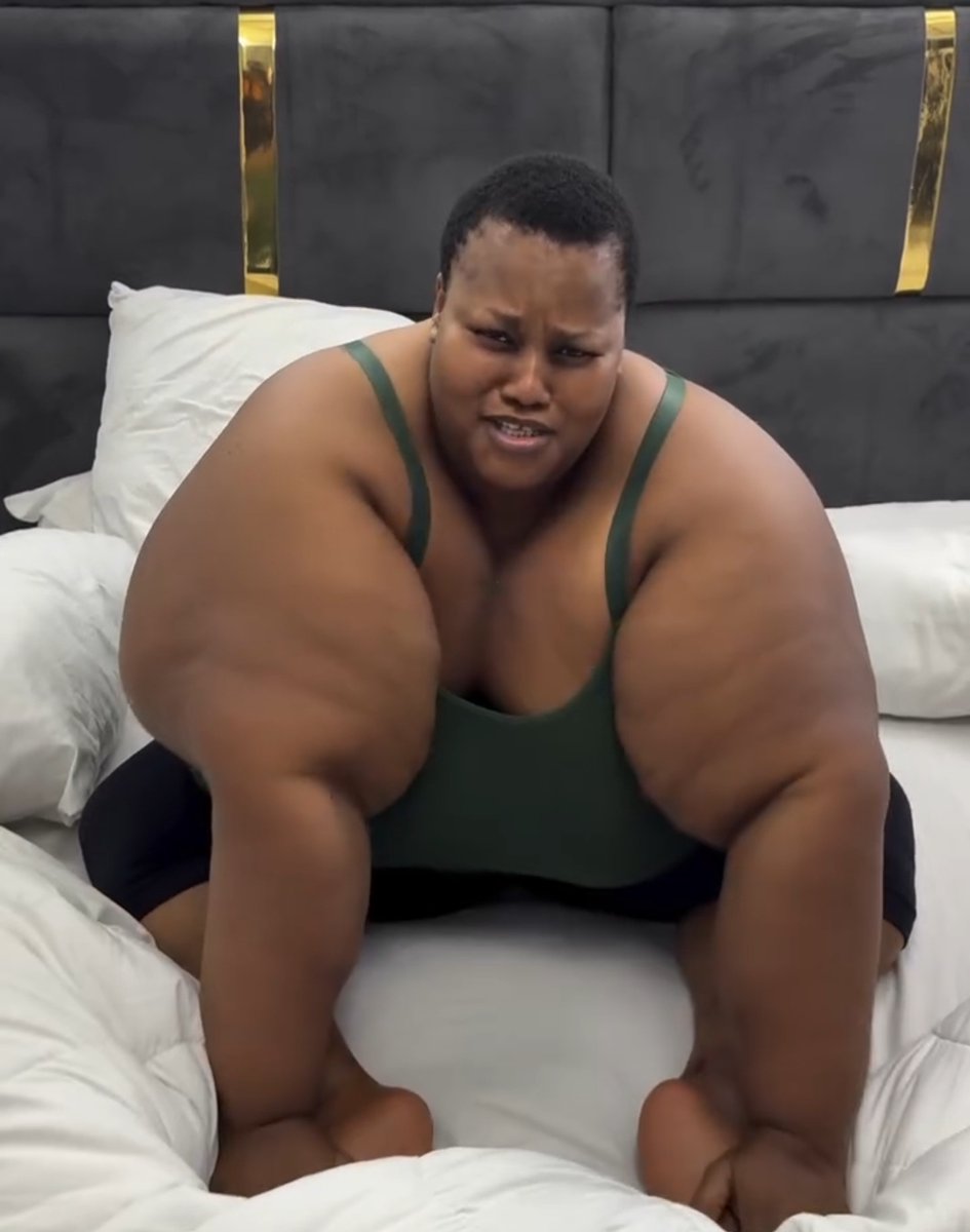Honestly, how does someone get to this size? You can tell she has no real friends otherwise they would have told her.