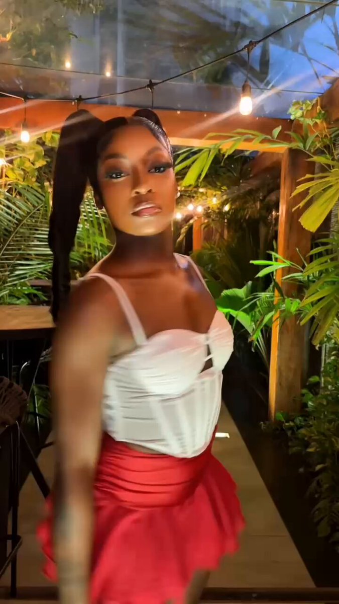 I’m Modola and this is No Stress. Stream now!