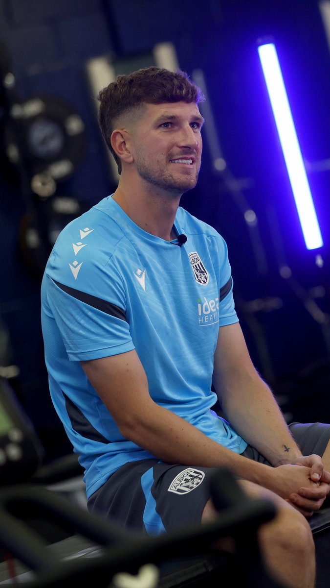 Ready to go in Albion colours. 💪 Tune into the first 𝗪𝗕𝗔 𝗧𝗩 interview with Chris Mepham! 📺