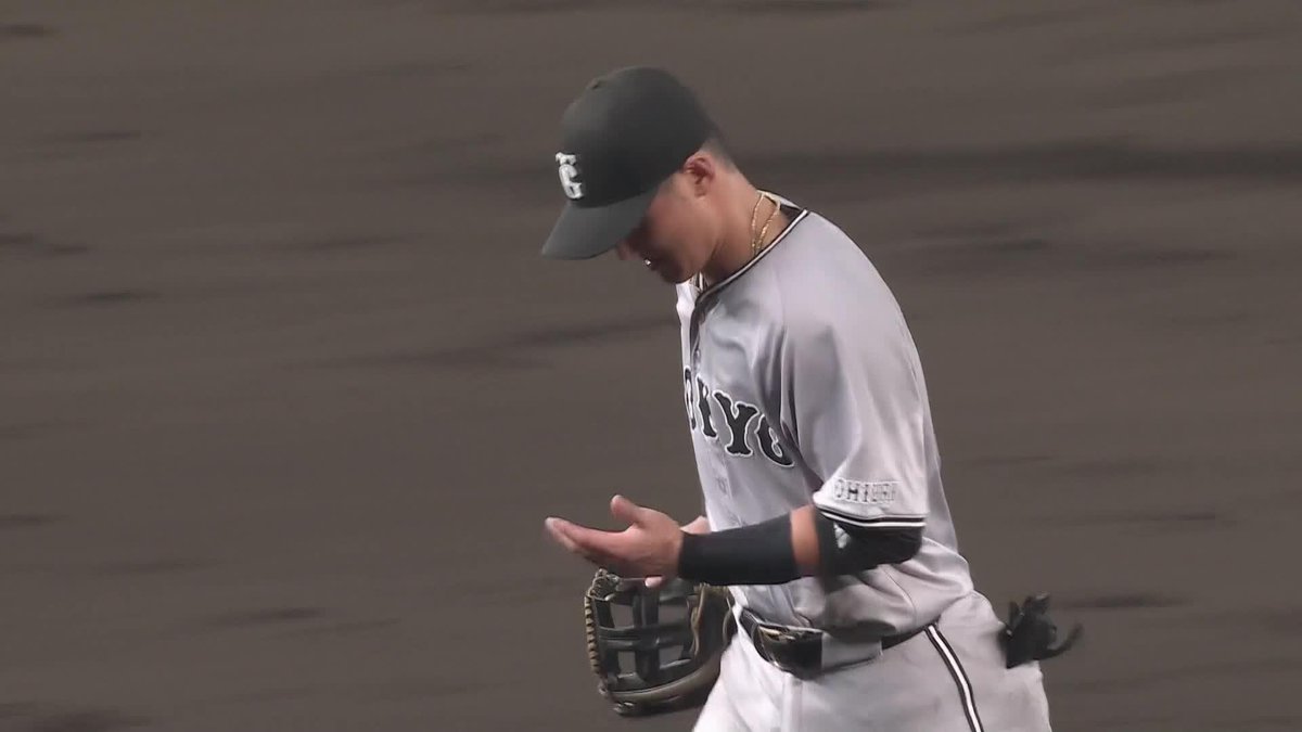 たまらなすぎる 巨人のセカンドにはこの男がいる 逆転のピンチを救ったのは吉川尚輝 #尚輝たまらん ⚾プロ野球 (2025/8/29) 🆚阪神×巨人 📱Live on DAZN #オレをみろ #ジャイアンツ #だったらDAZN