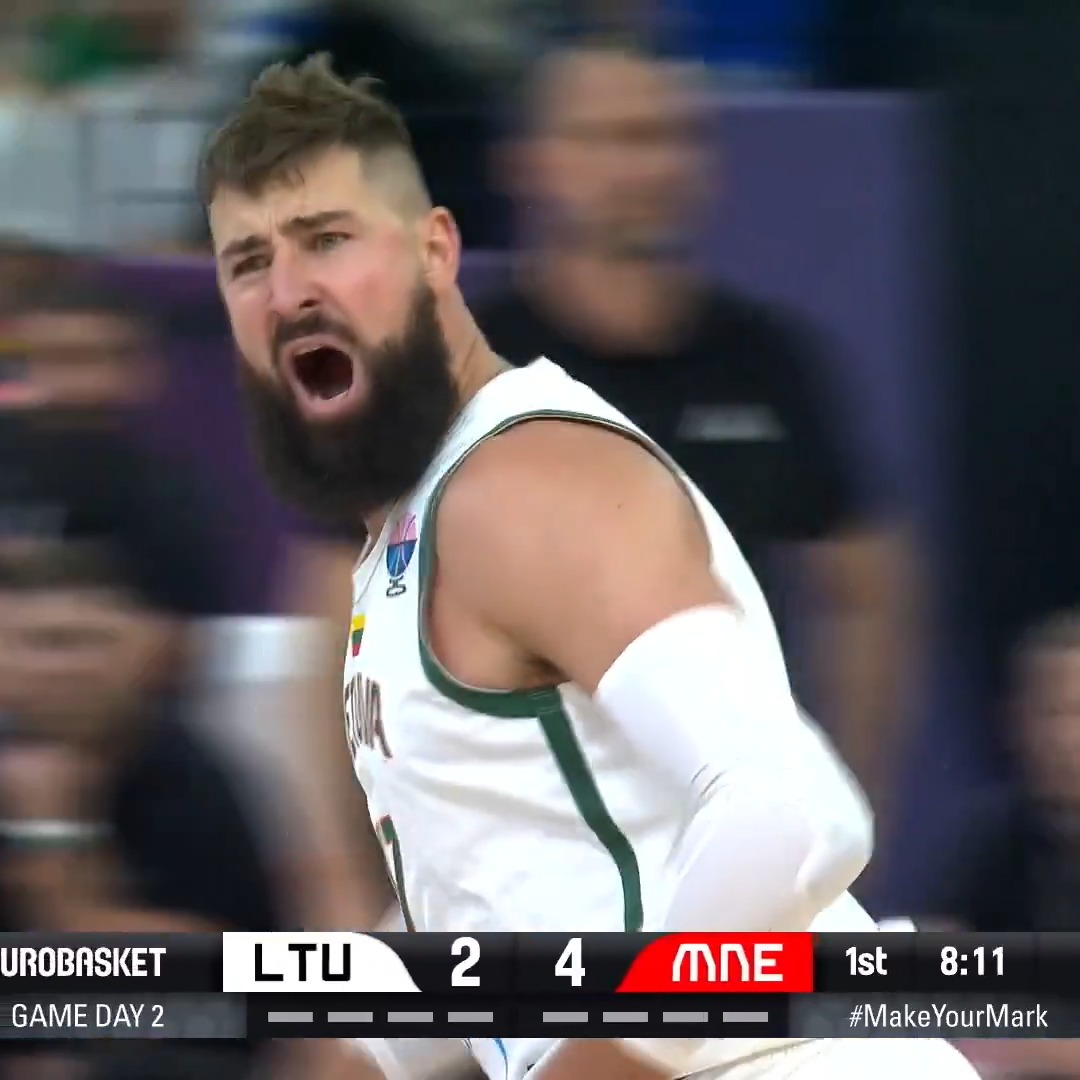 Valanciunas turned Q1 into a CLINIC (12PTS)!!!! 🤯🤯 #EuroBasket