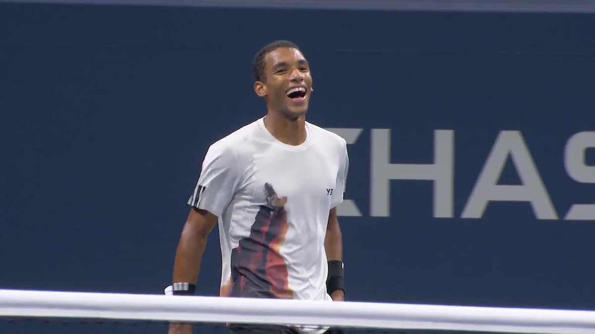 When the spirit of Roger Federer starts possessing you… All Felix Auger-Aliassime could do was laugh off this shot.
