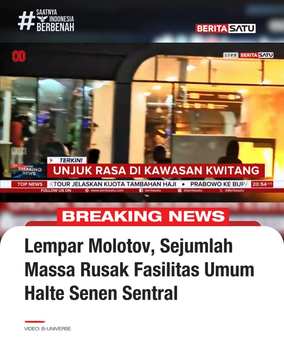 Unjuk rasa kian memanas di kawasan Senen, Jakarta Pusat, Jumat (29/8/2025) malam ini. Sejumlah masyarakat umum tampak melampiaskan emosinya dengan merusak Halte Senen Sentral. Mereka menghancurkan kaca hingga melayangkan molotov ke dalam fasilitas umum tersebut. Selalu update di Youtube BeritaSatu, dan BeritaSatu TV! #HalteSenenSentral #Demo #JakartaPusat #SaatnyaIndonesiaBerbenah #BeritaSatu