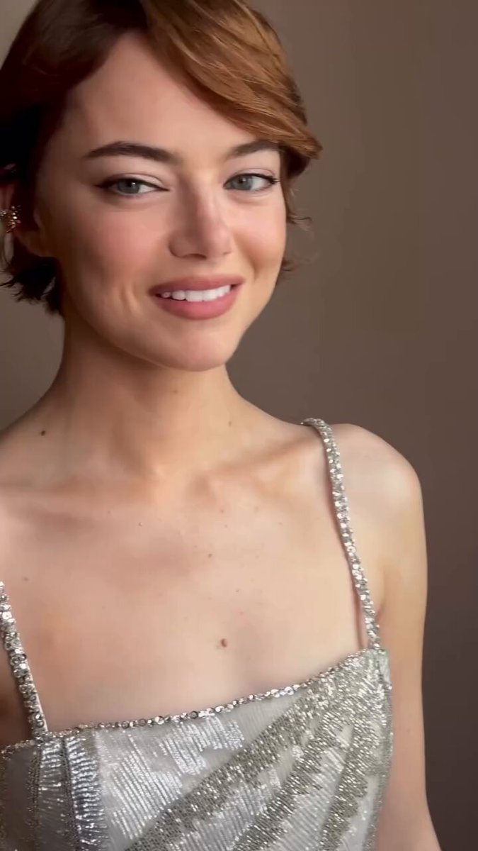 Emma Stone stuns for the world premiere of ‘BUGONIA’