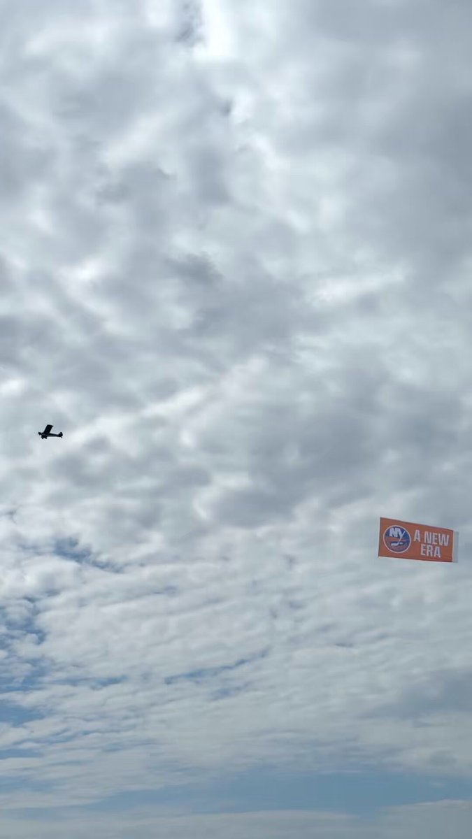It's a bird? It’s a plane? It's the #Isles! The Islanders plane banner is flying high above Jones Beach and Long Beach 10AM-2PM today through Monday as we get ready to kick off a new era. Be one of the first 100 people to reply to this tweet with a photo of the plane banner by Monday 4PM and win a pair of tickets to an October game! Terms and Conditions: