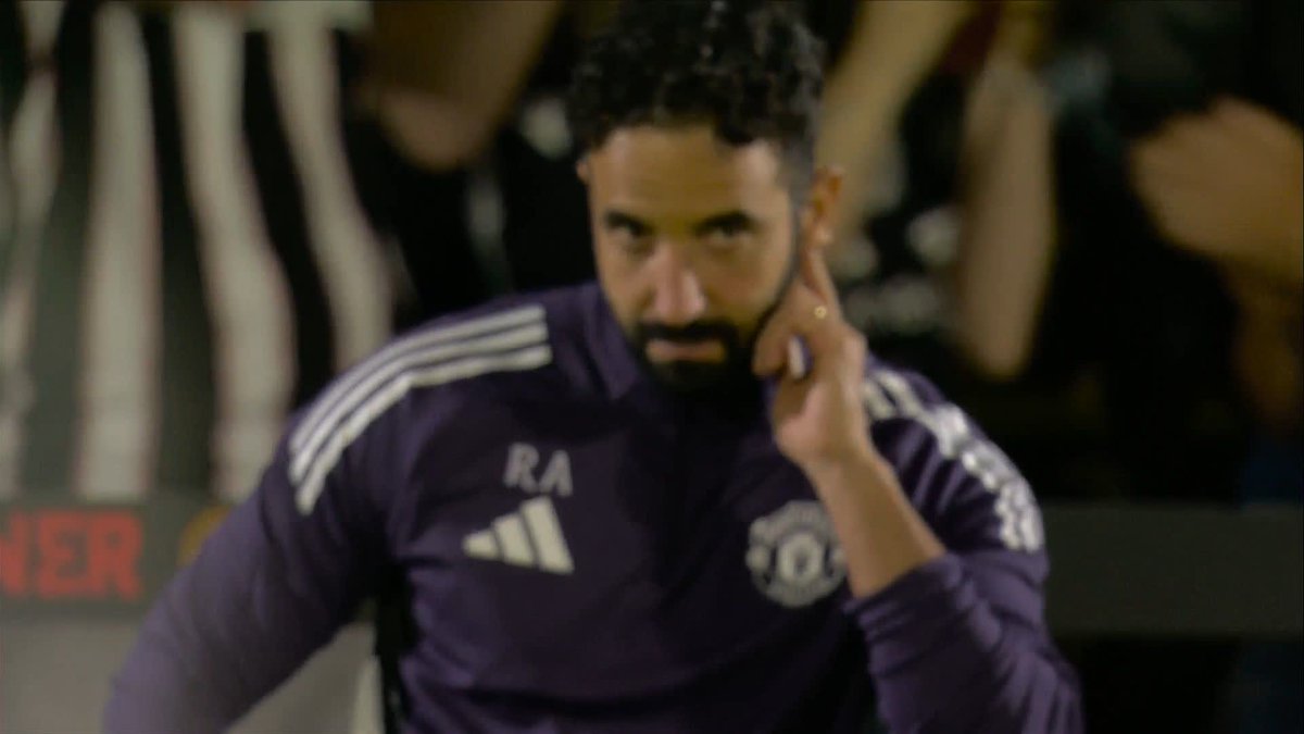 "You're gonna find no heart looking down at that board" Tim Sherwood and Alan Pardew discuss Ruben Amorim's issues at Manchester United 🔴