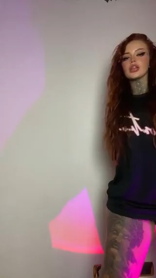 🔥 جاهز لدردشة فيديو ساخنة مع بنات؟ 😩💦 👇 حمل التطبيق الحين واستمتع بالكام مجانًا! 🔥 🥵💦 اضغط الرابط وخلّينا ننبسط سوا!