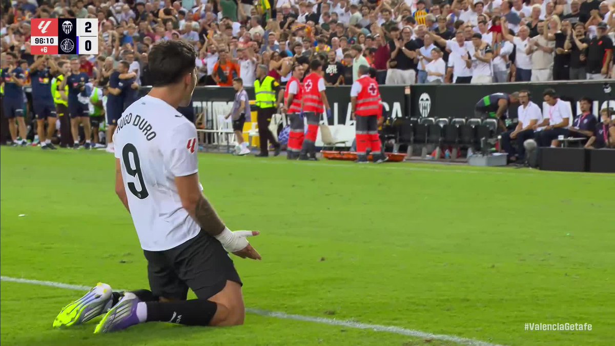 Largie Ramazani with an instant impact for Valencia after coming on for his debut 🔥 The on-loan Leeds United winger provides an added-time assist for Hugo Duro to make it 3-0 🦇 𝑃𝑟𝑒𝑠𝑒𝑛𝑡𝑒𝑑 𝑏𝑦 SBK | 18+ | 𝑃𝑙𝑒𝑎𝑠𝑒 𝐺𝑎𝑚𝑏𝑙𝑒 𝑅𝑒𝑠𝑝𝑜𝑛𝑠𝑖𝑏𝑙𝑦