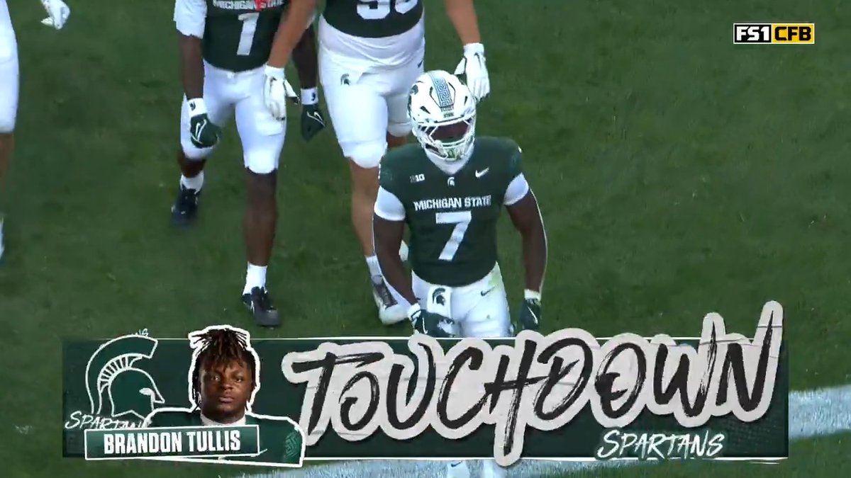 Brandon Tullis punches it in for Michigan State Football's first TD of the season 👊