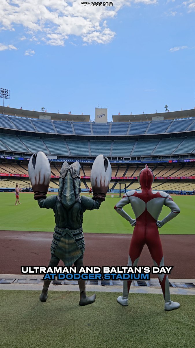 #Ultraman and Baltan had an amazing time at Dodgers Stadium! ⚾