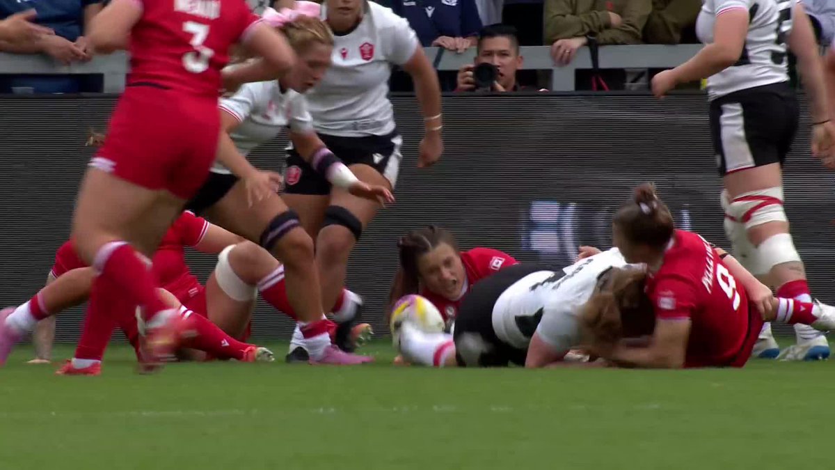 Absolutely relentless 🔥 There's no time to breathe in this clash 😮💨 Stream every Rugby World Cup match on Paramount+ 🏉