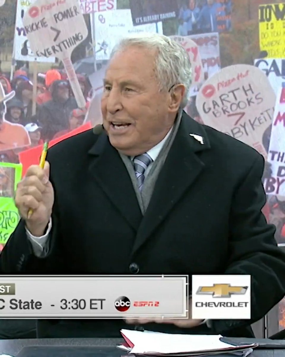 Not so fast, my friend! A Lee Corso farewell from the PGA TOUR 🧡