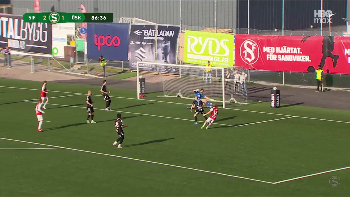 Örebro förlorar ytterligare en match efter att Victor Backman avgjorde för Sandvikens IF! 🔴⚪️ 📲 Se matchen på HBO Max